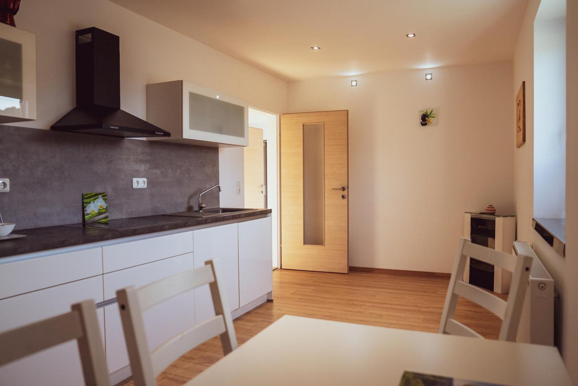 Claus Resch Appartements ロイトシャッハ エクステリア 写真